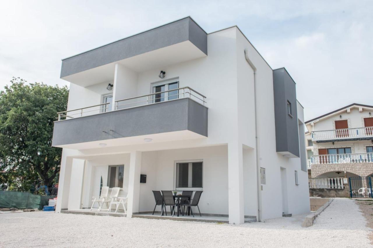 Marin D&a Apartment Zaboric