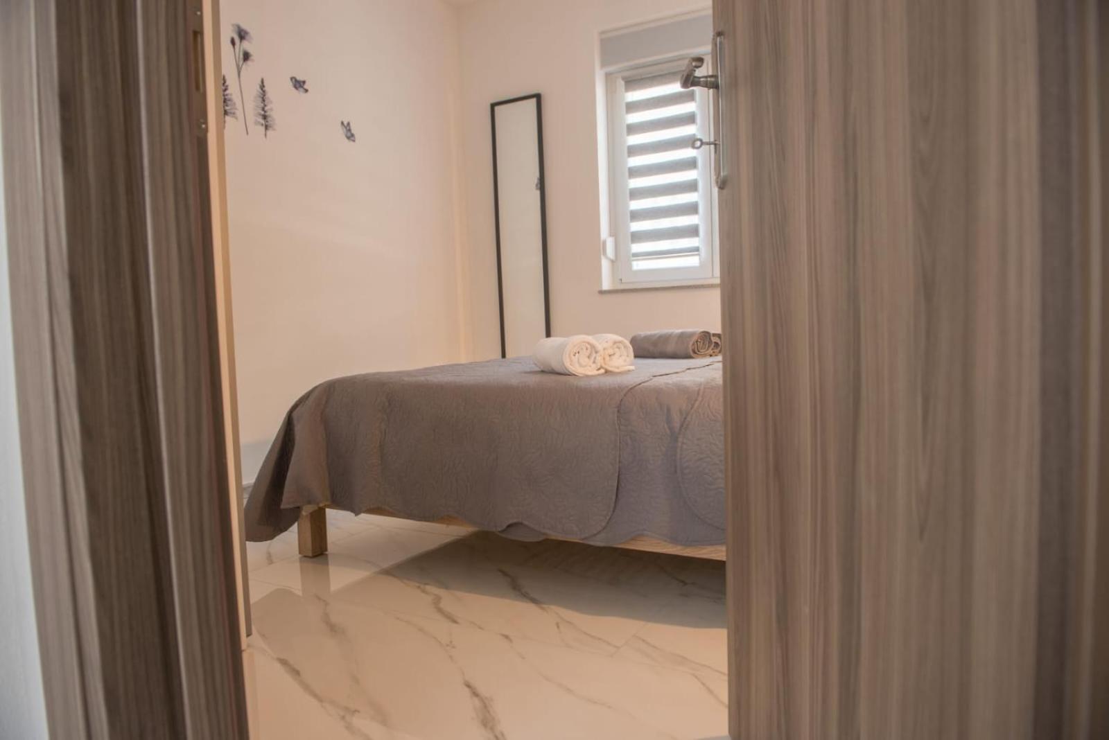 Marin D&a Apartment *